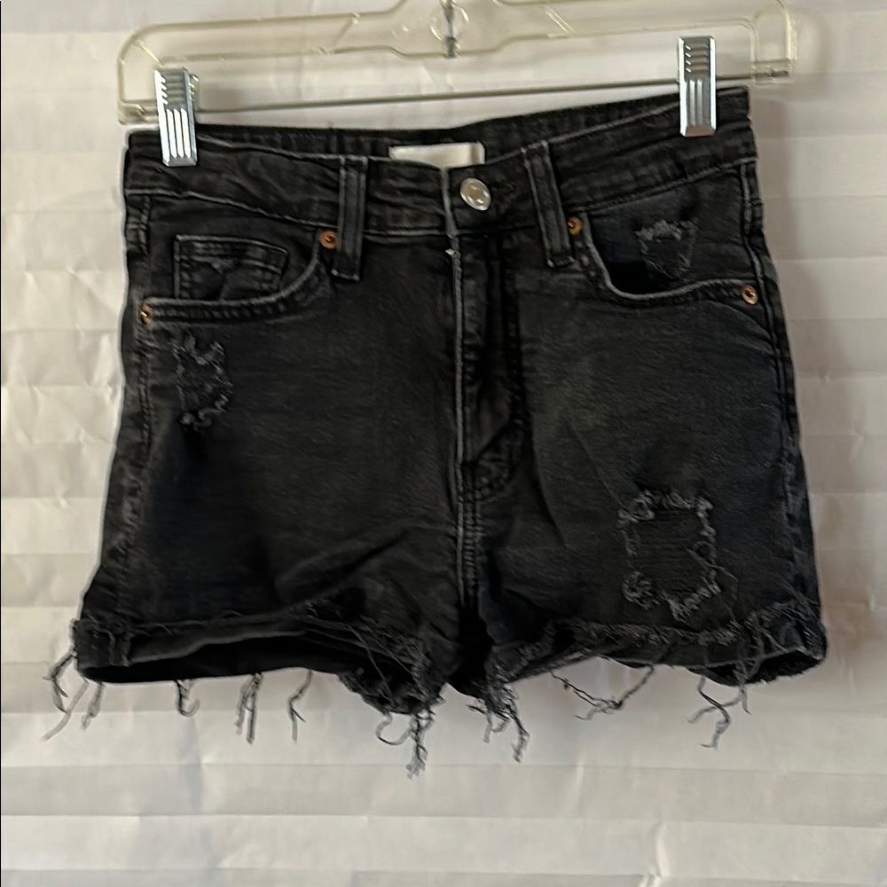 H&M Girls Black Distressed Cutoff Denim Shorts Size 4